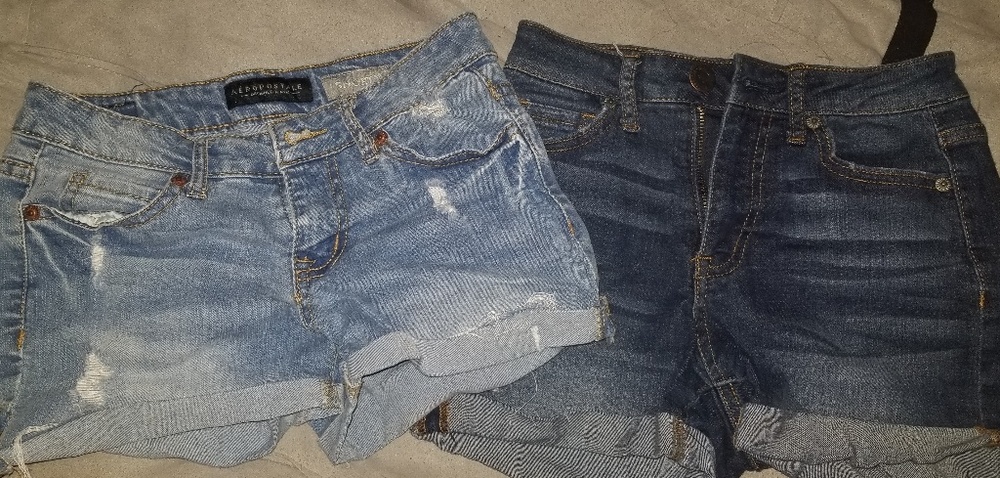 Aeropostale 00 shorts high waisted shortie 2 pairs